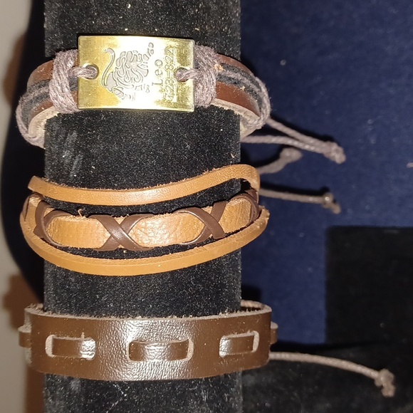 6 Pc. Leather Bracelet NWOT - Picture 2 of 3